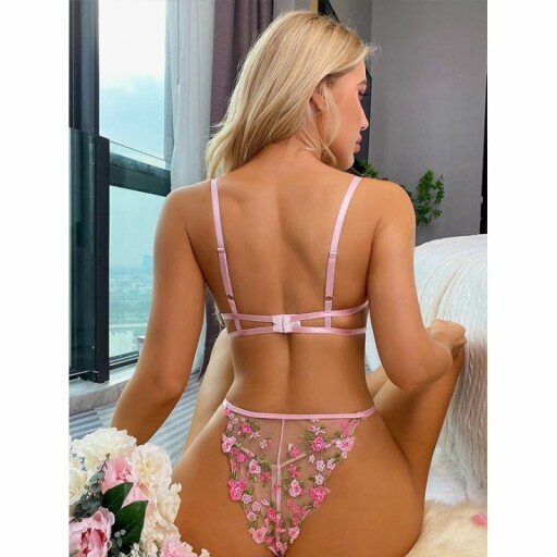 Tanga a juego del conjunto de lencería de Satohom